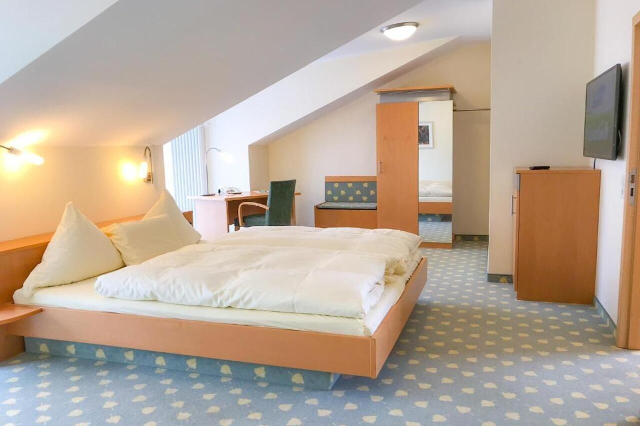 Hotel Birkenhof Hanau Екстериор снимка