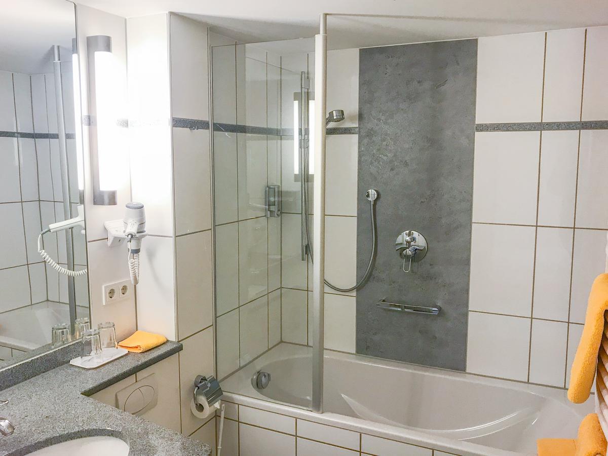 Hotel Birkenhof Hanau Екстериор снимка